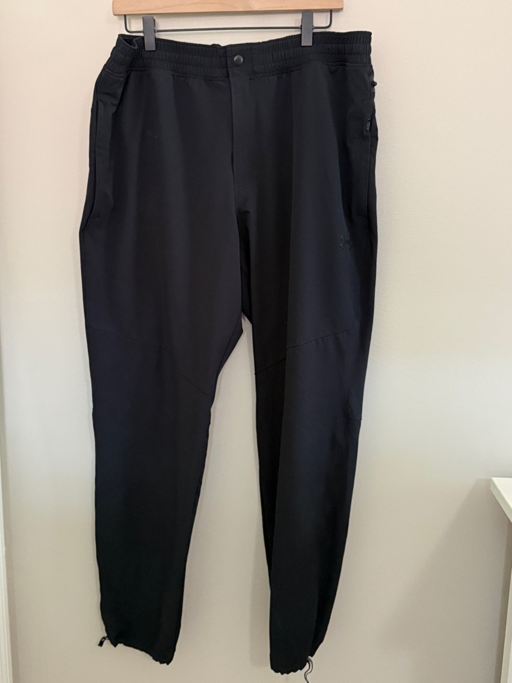 Under Armour Black Men's Water Resistant Cargo Trainer Pants